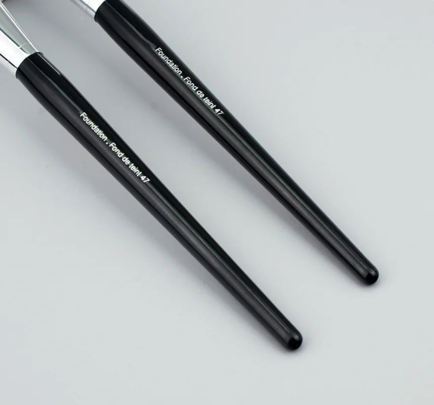 KSHBO 47 Broom Head Foundation Brush