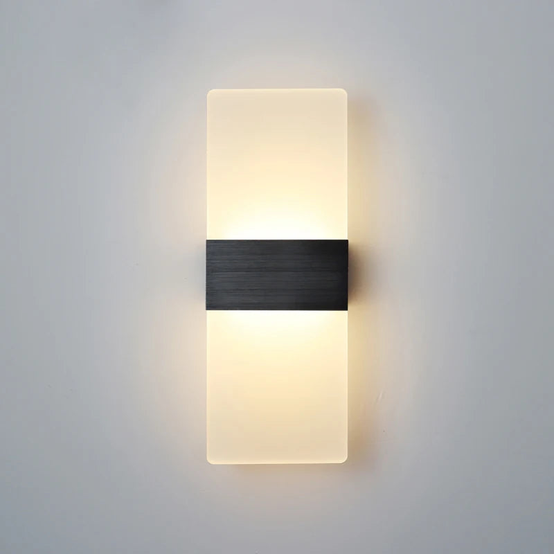 New bedside right-angle rounded wall lamp