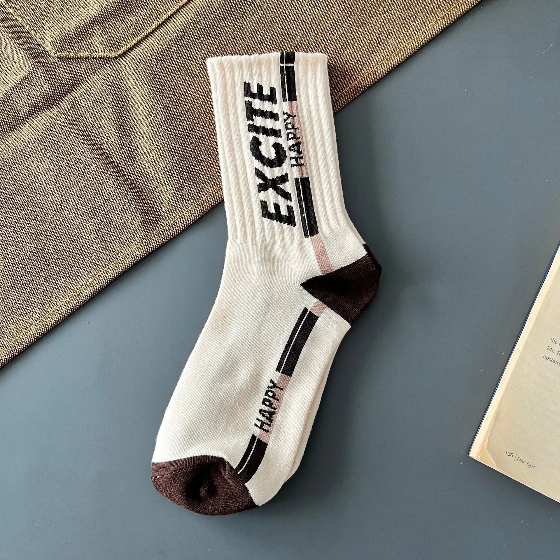 1/3/5/8 Pairs Retro American Men's Mid-rise Socks