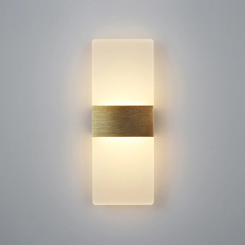New bedside right-angle rounded wall lamp
